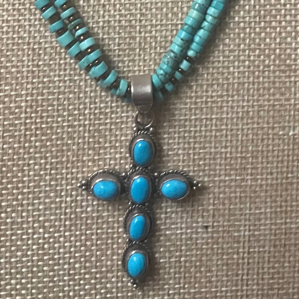 Vintage Native Sleeping Beauty turquoise cross pendant/ and necklace 🦋